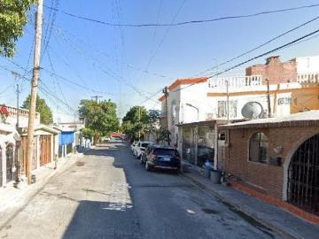 VENTA DE CASA EN, N.L. SAN NICOLAS DE LOS GARZA, COL HEROES DE MEXICO