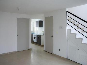 Hermosa casa en condominio