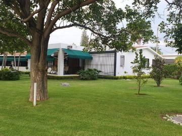 Hermosa casa en el campo de golf