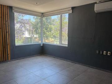 HERMOSA CASA EN ESQUINA EN SENDEROS DE MONTE VERDE