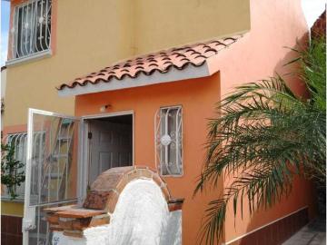 Hermosa casa en fraccionamiento
