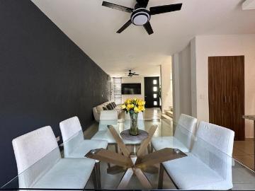 Hermosa casa en Jardines del Sur 6 / Beautiful home