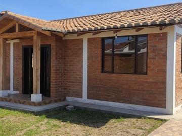 Hermosa Casa en La Compañía, Cotacahi: Se Vende Casa en Cotacachi
