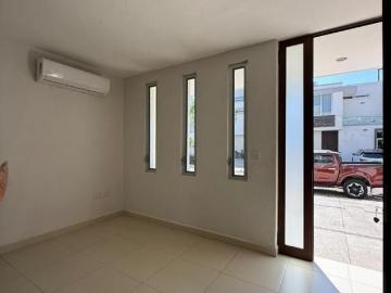 Hermosa casa en Mazanillo en zona de Salagua, Condominio Belona Residencial