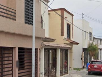 HERMOSA CASA EN SAN NICOLAS DE LOS GARZA CERCA DE PLAZA PASEO LA FE