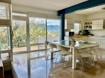 Hermosa Casa en Sierra Alta