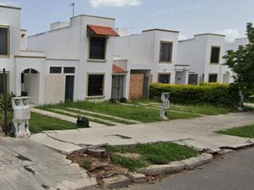 HERMOSA CASA EN REMATE EN CALLE 62, GRAN SANTA FE, MÉRIDA, YUCATÁN