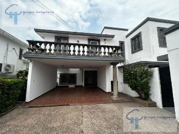 HERMOSA CASA EN RENTA CON EXCELENTE UBICACION ! ! EN FRANCITA #320 COL. PETROLERA, TAM