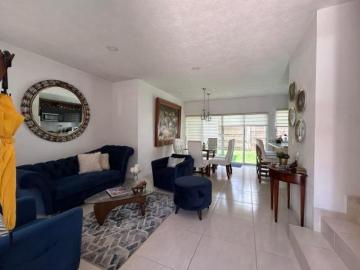 HERMOSA CASA EN VENTA COTO LOS MANZANOS CAMINO A LAS MORAS GALERIAS SANTA ANITA