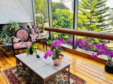 HERMOSA CASA EN VENTA CON JARDÍN EN LOMAS DE TECAMACHALCO