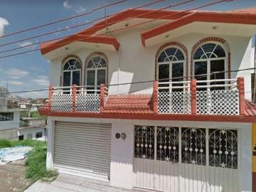 HERMOSA CASA EN VENTA CON LOCAL COMERCIAL EN TEZIUTLAN