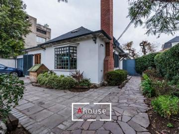 Hermosa casa en venta a pasos del colegio San Ignacio