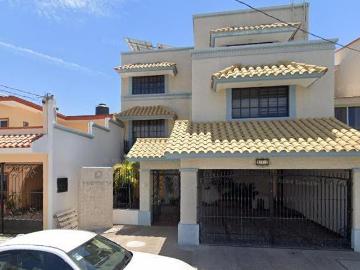 HERMOSA CASA EN VENTA DE REMATE CON ALBERCA EN MAZATLAN, SIN