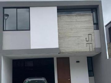 ¡ ¡ Hermosa CASA en VENTA, dentro de Coto Nuevo, Miralto Residencial!