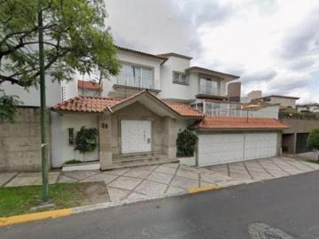 Hermosa Casa en VENTA, en Colonia Bosques de Las Lomas, Cuajimalpa CDMX