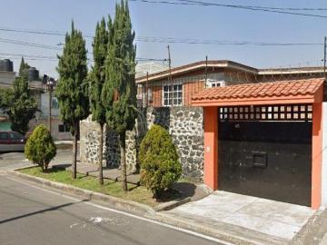 Hermosa Casa en Venta en calle Chemax, en Pedregal de San Nicolas, Tlalpan CDMX