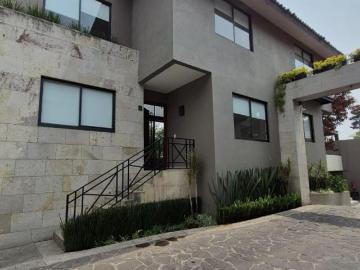 Hermosa Casa en Venta en Calzada Desierto de los Leones