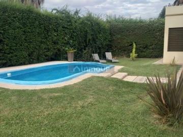 Hermosa casa en venta en barrio cerrado los cerezos cruz de piedra