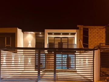 Hermosa casa en Venta en el Centro del Valle, Cuenca Casa en Venta en Cuenca El Valle