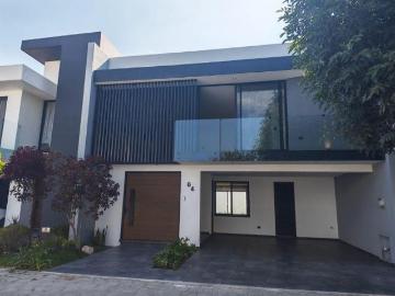 Hermosa CASA en VENTA en Foresta, Lomas de Angelópolis III Frente a Chedraui Cascata