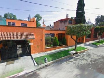 Hermosa casa en venta en Hacienda Ojo de Agua, Estado de México