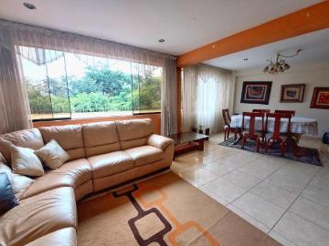 HERMOSA CASA EN VENTA EN LA MOLINA