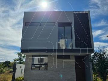 HERMOSA CASA EN VENTA EN PARQUES VALLARTA