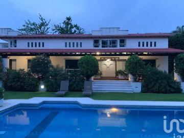 Hermosa casa en venta en Xochitepec, Morelos