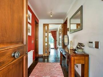 Hermosa casa en venta, excelente estado, en seguro condominio de Peñalolén, Borde Andino