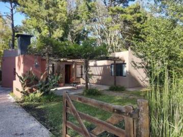 Hermosa casa en venta Mar de Cobo