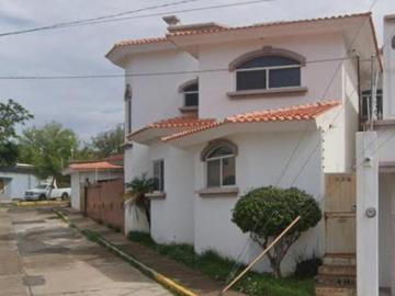 Hermosa Casa en Venta Paseo Loma Dorada