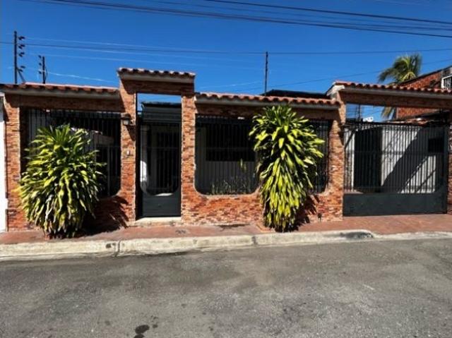 Hermosa casa familiar en Turmero Valle lindo