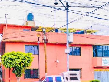 HERMOSA CASA MUY AMPLIA, CON EXCELENTE UBICACIÓN