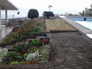 Hermosa Casa Rentera De 400M2, Con Piscina Muisne