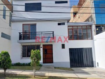 Hermosa Casa Urb. Los Pinos. Chimbote ID 1089416