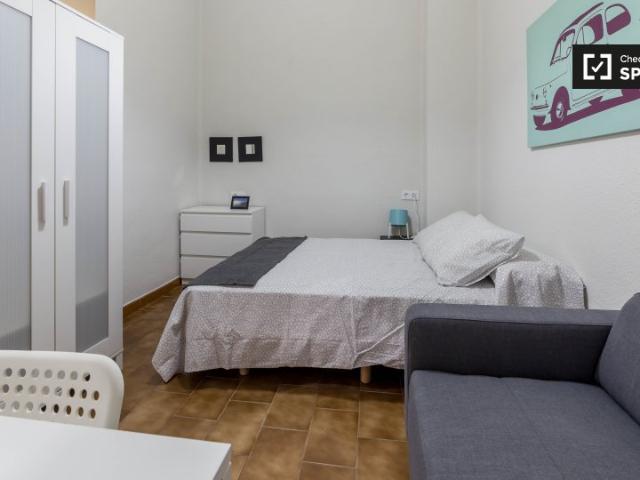Hermosa habitación en apartamento de 6 dormitorios, L'Eixample, Valencia
