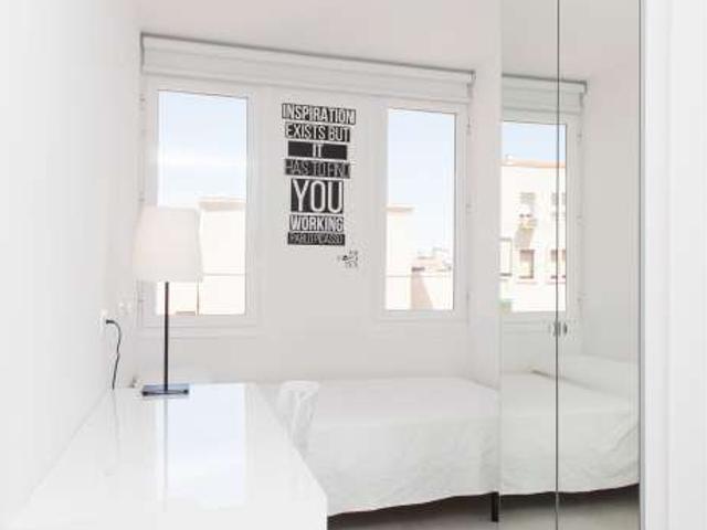 Hermosa habitación en piso compartido en Salamanca, Madrid