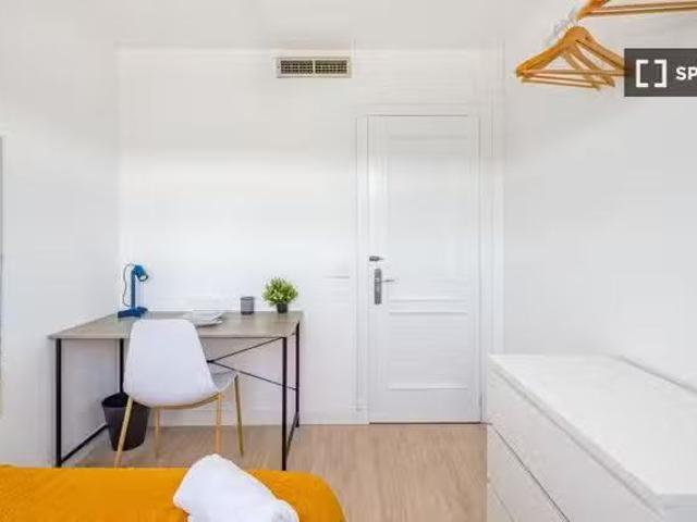 Hermosa habitación en renta en Coliivng