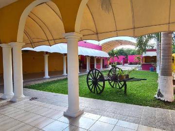 HERMOSA QUINTA EN CAUCEL, YUCATÁN