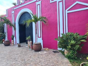 HERMOSA QUINTA EN CAUCEL, YUCATÁN