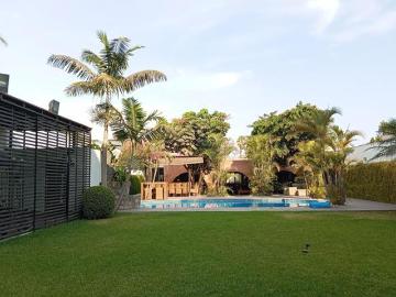HERMOSA CASA 1250m2, PISCINA JARDIN ZONA BATALLONES, SURCO