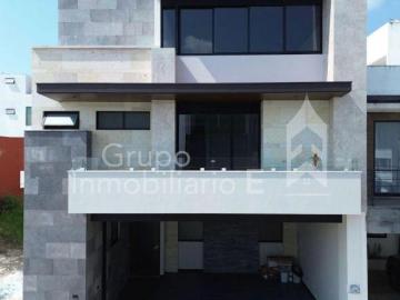 Hermosa residencia con acabados de lujo en fraccionamiento privado en Xalapa, Veracruz