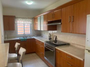 HERMOSA RESIDENCIA EN FRACC. VILLA TOSCANA POR LA CANTERA