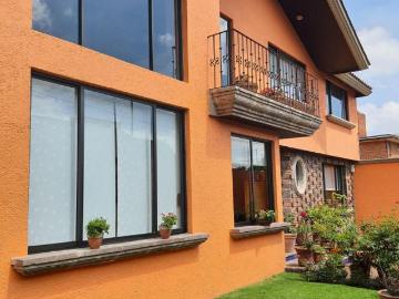 HERMOSA RESIDENCIA EN JARDINES DEL AJUSCO