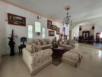 Hermosa residencia en renta o venta en Xcanatun