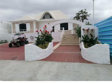 Hermosa Residencia Urbanizacion Privada: Se Vende Casa Cerca del Mar y Frente al Mar en Ballenita