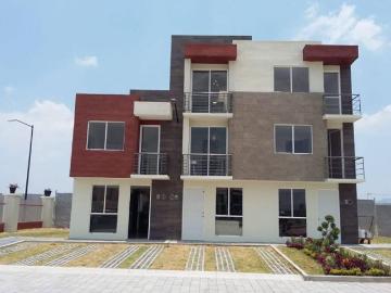 HERMOSA Y AMPLIA CASA en Fraccionamiento Ex hacienda Santa Inés, Estado de México