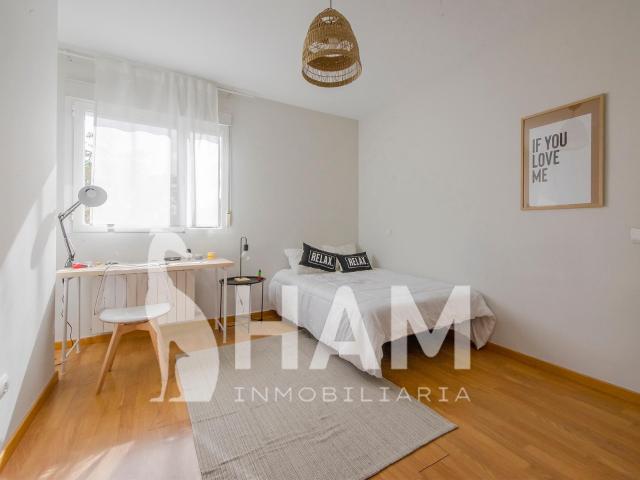 Hermosa y amplia habitación