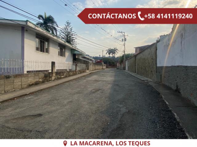 Hermosa y Enorme Casan en Venta, La Macarena. Los Teques