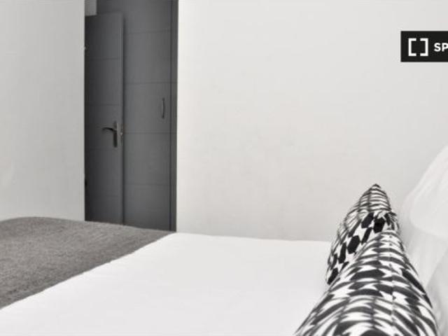 Hermoso apartamento de 3 dormitorios en alquiler en Gràcia